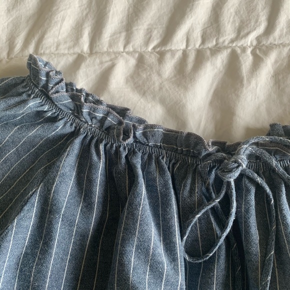 🛍Denim Off-Shoulder Top - Picture 3 of 5